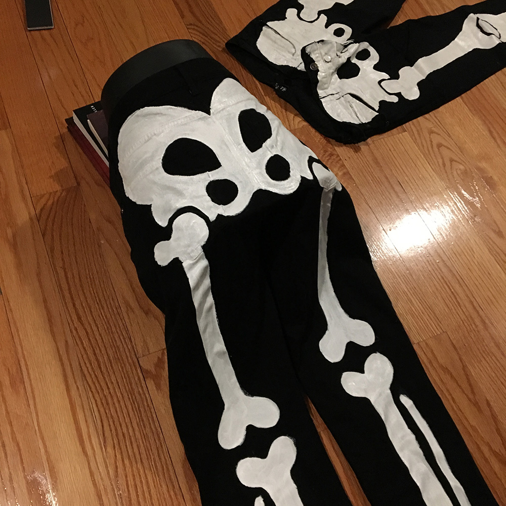 Painting skeleton pants
