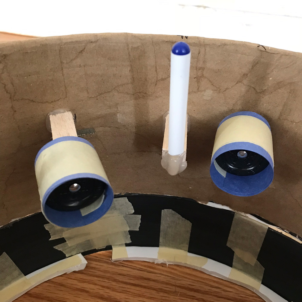 Close up of spinning supports