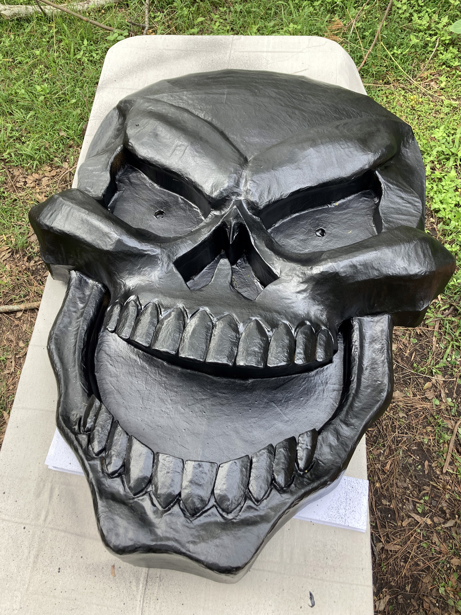Giant paper maché skull Halloween decoration - Flex Seal