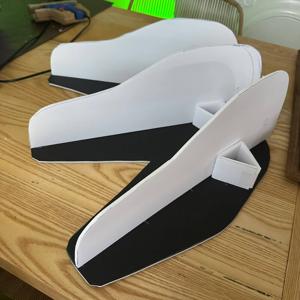 Adding vertical ridges for the faces