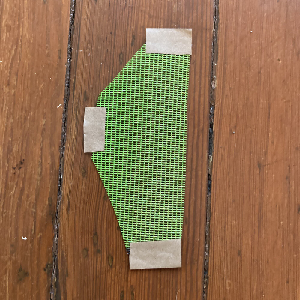 Adding paper edges to the screen pieces