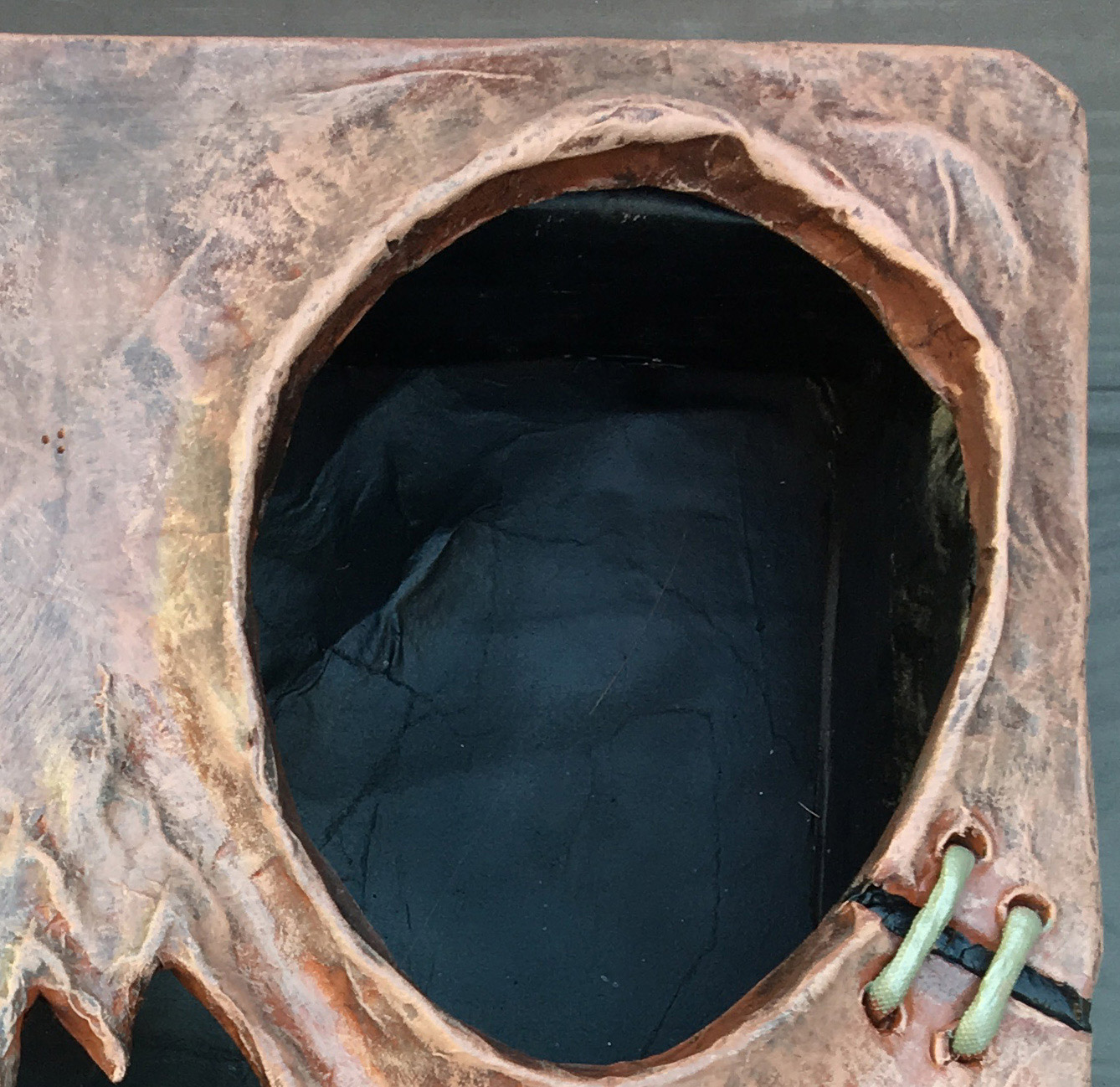 Necronomicon Haunted book sculpture - detail 2