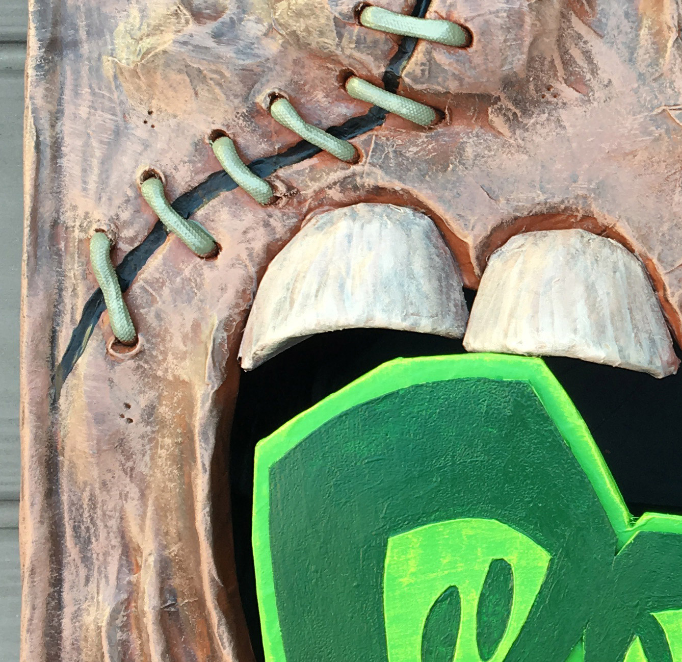 Necronomicon Haunted book sculpture - detail 3