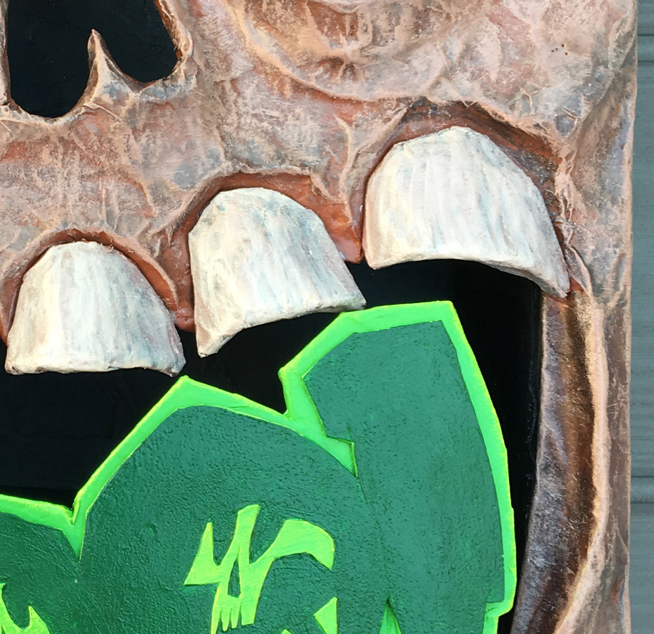 Necronomicon Haunted book sculpture - detail 4