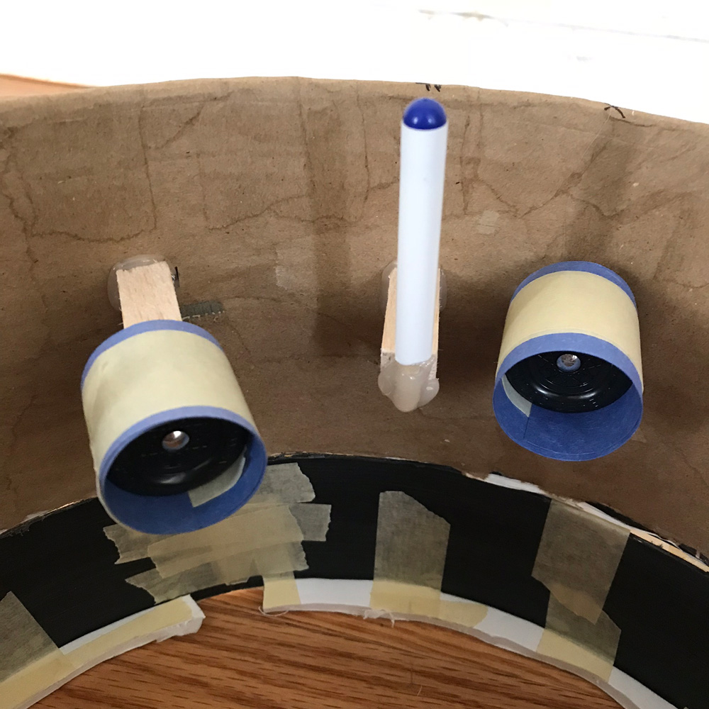 Close up of spinning supports