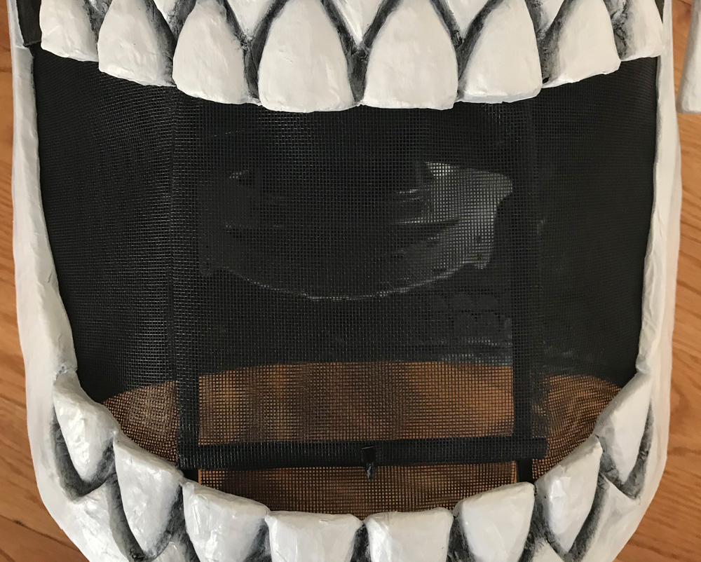 Animated skull mask - installing screen door